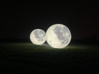Lune gonflable de haute qualité avec impression intégrale pour publicité en parc d'attractions