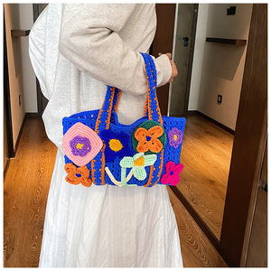 Sac pur <span class=keywords><strong>crochet</strong></span> à la main fini petit <span class=keywords><strong>livre</strong></span> rouge avec sac tissé en laine de <span class=keywords><strong>fleur</strong></span> sac à main à contraste de couleur - Product Image 5