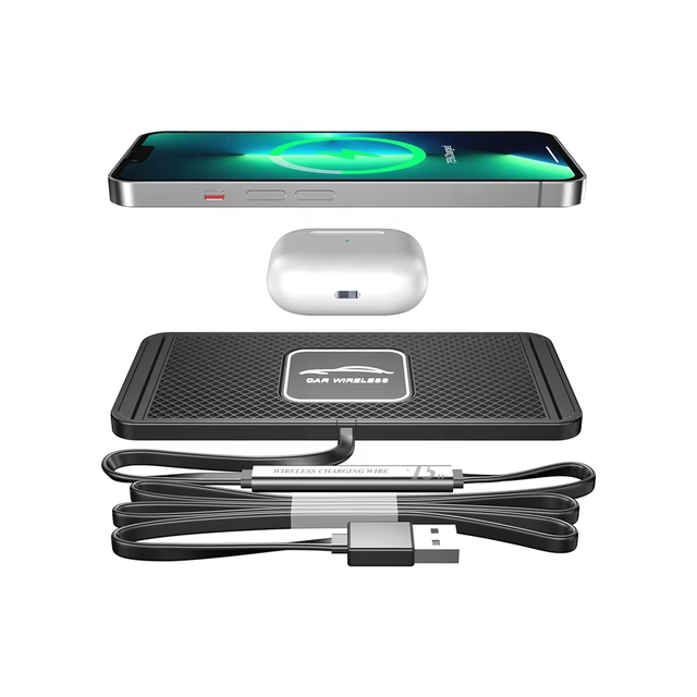 New Design 3 in 1 Wireless Car Charger 15w Super Thin Non Slip Fast Charger Wireless Car Charger Rubber Mat Car Charger Holder