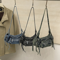 Tas Selempang Wanita Model Biker Denim Distressed Washed 2026, Manis dan Keren, Dapat Dipakai di Bawah Lengan, di Bahu, dan Crossbody dengan Tali yang Dapat Disesuaikan