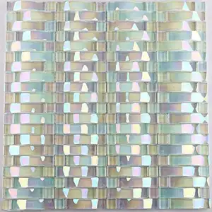 300*300 carreaux de porcelaine en gros pas cher prix verre toilette salle de bain miroir mural carreaux de mosaïque verre cristal incurvé mosaïque Design