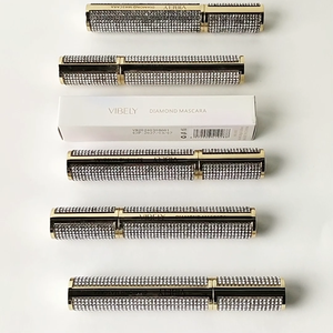 Cils de maquillage volumineux <span class=keywords><strong>Mascara</strong></span> vibrant Volume voluptueux Longueur intense Cils complets Pas d'écaillage Pas de bavures <span class=keywords><strong>Mascara</strong></span> agglomérant - Product Image 4