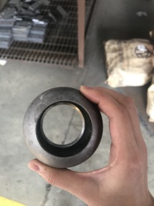 Vente directe usine : Colonnes soudées en acier galvanisé à chaud à profil sphérique (conception industrielle) en stock pour plateformes de centrales électriques - Product Image 3