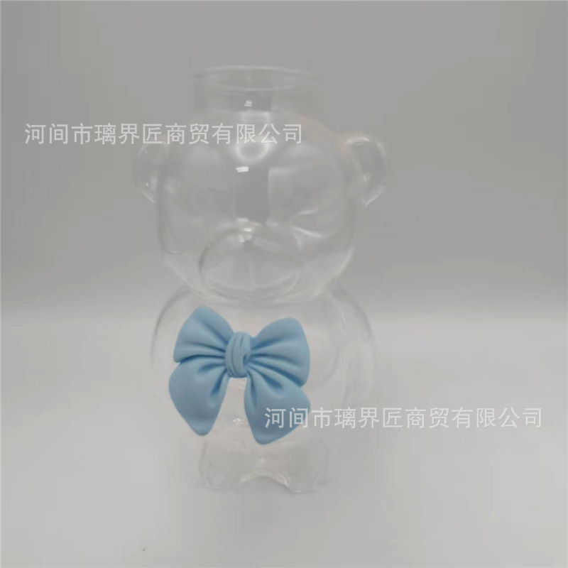 Little bear-blue bow