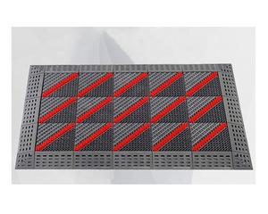 Alfombra Modular Triad para Entrada, Loseta de Vinilo Encajable para Uso Interior/Exterior en Hogar y Escuela con Accesorios de Borde - Product Image 4