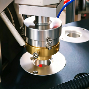 Machine de remplissage et de scellage automatique verticale rotative pour capsules de café, idéale pour les petites entreprises, directement de l'usine. - Product Image 4