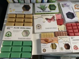 Vente en gros usine : Bloc de <span class=keywords><strong>cire</strong></span> naturelle de 500g, <span class=keywords><strong>cire</strong></span> dure à base de colophane, épilation indolore pour le visage, le maillot et le corps, pour femmes et hommes, usage domestique et professionnel - Product Image 5