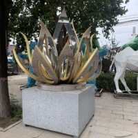 Sculpture de fleur de lotus en acier inoxydable de grande taille de haute qualité, technique de soudage, polissage miroir, décoration d'art de jardin en plein air