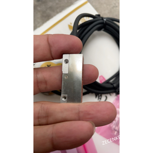Cabezal de Lectura de Regla de Engranajes Renishaw RH200X30A00A, Nuevo - Product Image 2