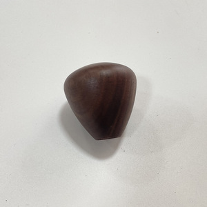 Molinillo de Café con Mango de Madera de Nogal Negro, Accesorio para Portafiltro, Diseño Moderno y Simple - Product Image 2