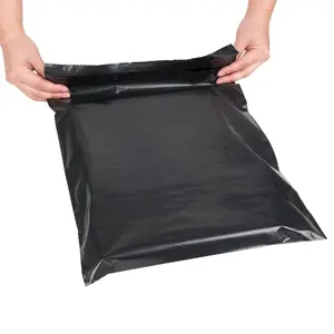 אריזת הלבשה מותאם אישית לוגו פלסטיק פולי שקיות מיילר הדיוורים דיוור תיק עבור משלוח בגדי בגדי תיק