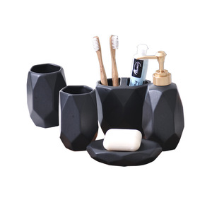 Juego de <span class=keywords><strong>Baño</strong></span> de Cerámica Geométrica Negra Lisa Personalizada y Económica - Product Image 1