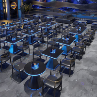 Luxuriöses Chesterfield-Sofa-Bar-Set für Nachtclubs und KTVs mit Modernem Metallplatten-Design, Maßgefertigte Gewerbliche Möbel