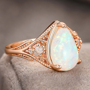 Anello Minimalista a Corona per Donne, Elegante Fascia Aperta, Accessorio Gioiello per Outfit Quotidiani e Feste - Product Image 2