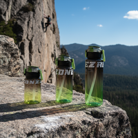 Bouteille d'eau de sport portable réutilisable et sûre avec couvercle rabattable, en plastique dégradé, étanche, pour le cyclisme et l'escalade en extérieur, personnalisable