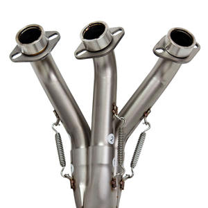 Para Yamaha YZF R9 <span class=keywords><strong>MT09</strong></span> FZ09 XSR900 <span class=keywords><strong>TRACER</strong></span> 9 GT 2021-2025 Colector de Escape de Motocicleta 51MM Línea de Escape Inferior Tubería de Enlace Frontal Kit - Product Image 3