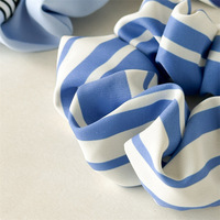 Bandas de pelo de tela a rayas elegantes personalizadas al por mayor accesorios elásticos azules para el cabello para mujeres y niñas lazos elegantes Scrunchies