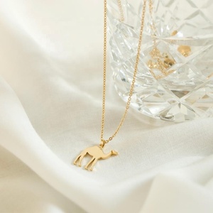 Collier <span class=keywords><strong>Dromadaire</strong></span> Mignon de Grossiste Fabricant, Bijoux Mode en Acier Inoxydable, Collier Forme de Chameau Animaux - Product Image 5