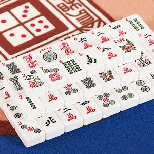 Juego de Mahjong Americano Blanco Completo de 166 Piezas, Tamaño Portátil para Viajes, Juego de Mesa Clásico, Estratégico y Divertido para Adultos - Product Image 3