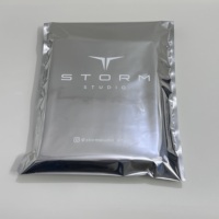 Pochette d'expédition en aluminium argenté personnalisée avec logo de marque, polymailer pour l'expédition de vêtements, pochette auto-adhésive S M L