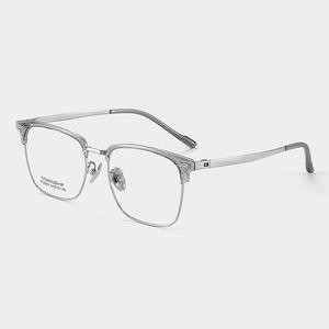 Gafas Ópticas de Negocios Danyang con Montura de Titanio de Media Montura 72006 para Hombre, Puente Mediano, Lentes de PC - Product Image 1