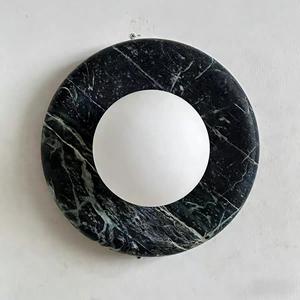 Lampada <span class=keywords><strong>da</strong></span> <span class=keywords><strong>Parete</strong></span> Moderna Minimalista Rotonda in Marmo Verde con Globo in Vetro Smerigliato Bianco per Camera <span class=keywords><strong>da</strong></span> Letto, Soggiorno, Corridoio - Product Image 2