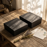Boîte cadeau à couvercle rabattable noir mat pour vêtements décontractés, carton rigide épais, emballage élégant pour sweat-shirts, vestes et streetwear