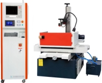 Mini CNC EDM Fil Machine De Découpe Bas Prix Utilisé Moteur Cutter Henan Moteur 800 100 Core Moteur PLC Modèles DK7745 DK7735 DK7720