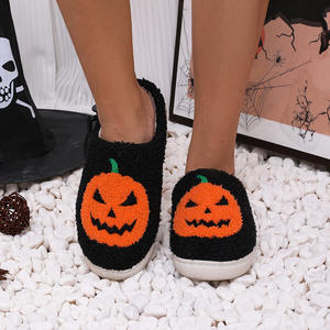 Nouvelles pantoufles en coton moelleux en forme de citrouille pour hommes et femmes, pantoufles chaudes pour la maison, pantoufles d'Halloween - Product Image 5