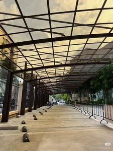 Cochera/Garaje/Techo para Estacionamiento de Automóviles con Estructura de Aluminio y Techo de Policarbonato Tratado Térmicamente de Alta Calidad - Product Image 5