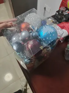 Paquete de 60-70 Adornos Navideños, Bolas de Pompón Grandes, Bolas Coloridas para Colgar, Adornos para Árboles, Accesorios para Colgar en la Escena - Product Image 5