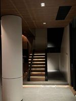 Marches d'escalier en bois de chêne rouge américain de haute qualité ECT, design d'escalier droit en acier inoxydable