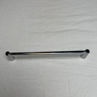 Poignées de meuble modernes en alliage de zinc massif, entrecentres de 160 mm, en noir mat et chrome, pour armoires et placards