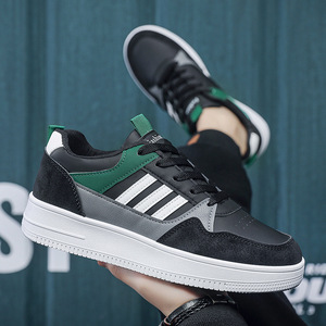 Sneakers Bianche Estive 2025 da <span class=keywords><strong>Uomo</strong></span>, <span class=keywords><strong>Scarpe</strong></span> Sportive Versatili per Giovani, Nuova Tendenza Casual, Allacciate, in Mesh Morbido e alla Moda - Product Image 1