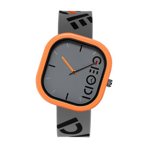 Orologio Sportivo con Design Irregolare Rettangolare, Quadrante in Vetro Argento, Cinturino in Silicone, Movimento al Quarzo, Resistente all'Acqua 3BAR - Product Image 1