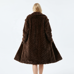 Cappotto Lungo da Donna Zeyu in Finta Pelliccia di Visone, Spesso, Tinta Unita, Scollo a V, <span class=keywords><strong>Estetica</strong></span> Premium Cappotto in Ecopelliccia Caldo, Ecologico e Antivento - Product Image 4