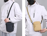 Tas Selempang Kanvas Custom Logo Sport dengan Detail Kancing - Tas Messenger Satu Tali Unisex Modis