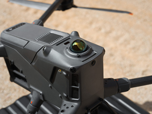 Dron Comercial Profesional Matrice 400 con Cámara y Control Remoto para Topografía y Operaciones Marítimas - Product Image 2