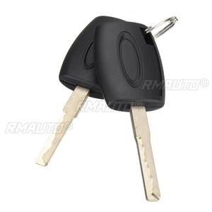 Kit de réparation de serrure de capot de voiture avec 2 clés pour Ford Focus II Mk2 2004-2012 4M5AA16B970AB - Product Image 4