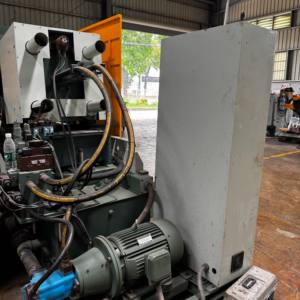 Высокоэффективный автоматический литьевой пресс для цинковых сплавов средней мощности с горячей камерой, 160 тонн, высокая производительность, многофункциональные возможности - Product Image 5