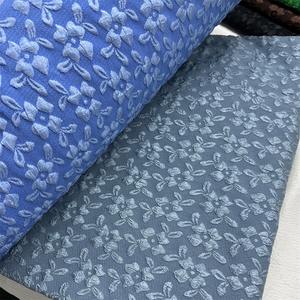 美しいエンボス加工のテクスチャ、伸縮性のない糸染めジャカード生地、新しい大きな花柄のファッションイブニングドレス、ウェディングドレス生地 - Product Image 3