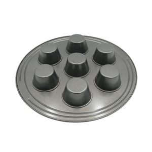 Moule à muffins de 7 tasses en acier épais, avec poignée large. Revêtement antiadhésif de qualité supérieure, idéal pour cuire des muffins et des cupcakes pour les fêtes - Product Image 3