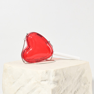 <span class=keywords><strong>Sac</strong></span> <span class=keywords><strong>à</strong></span> <span class=keywords><strong>main</strong></span> bandoulière transparent en acrylique en forme de cœur rouge pour femme, idéal pour les soirées, les bals de promo et comme cadeau de Saint-Valentin - Product Image 1