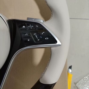 Conversión de Volantes de <span class=keywords><strong>Mercedes</strong></span>-Benz Clase C, Clase E, Clase S, Clase GL, W213 a Estilo <span class=keywords><strong>Maybach</strong></span> con Madera de Caoba y Cuero Genuino - Product Image 5