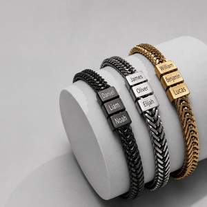 Pulsera de Cadena de Acero Inoxidable con Nombre Grabado Personalizado, Chapada en Rodio, Estilo Clásico Unisex con Dijes de Nombre Grabados - Product Image 2