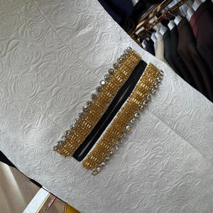 Costume 3 pièces <span class=keywords><strong>blanc</strong></span> pour homme avec revers perlé doré, veste de smoking ajustée, idéal pour bal de promo, <span class=keywords><strong>mariage</strong></span>, soirée, spectacle, costumes formels tendance - Product Image 5