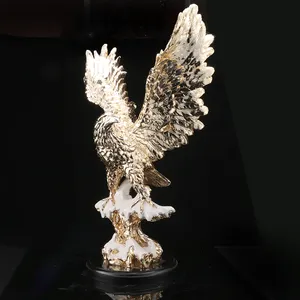 China Golden Resin Sculpture Office Home Decoration Animal Craft Eagle Statues