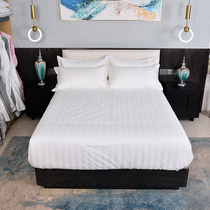 Conjunto de Roupa de Cama Deluxe para Cama de Solteiro e King Size com Lençóis e Fronhas, Roupa de Cama Listrada para Hotel - Product Image 3