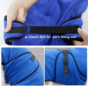 Produk Anjing Grosir Handuk Jubah Anjing Mewah Super Serap dari Bahan Microfiber Produsen Pakaian Hewan Peliharaan dengan Logo Kustom untuk Perawatan Semua Jenis Anjing - Product Image 2