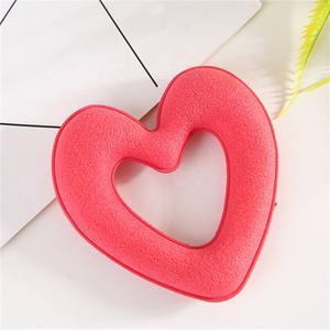 Nuovo stile disco per capelli a forma di cuore colorato spugna per capelli piatto per le donne all'ingrosso - Product Image 6
